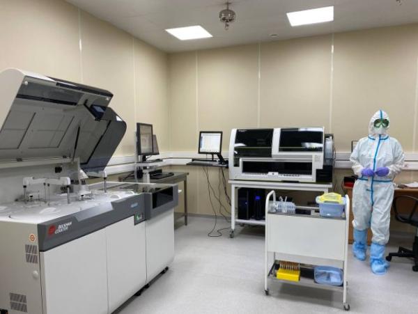 В 10 раз увеличились мощности лаборатории в резервном госпитале в Сокольниках