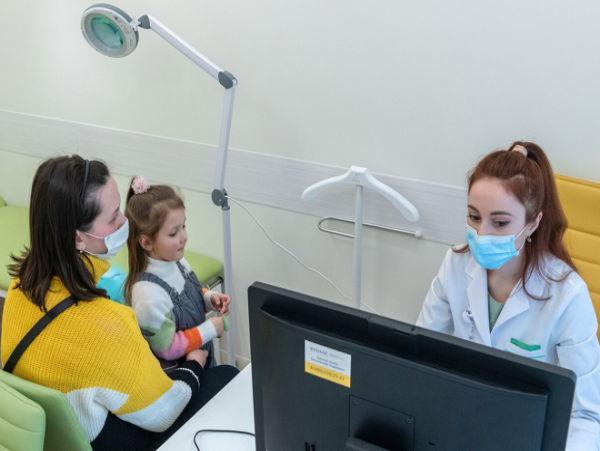 Доступ к электронным медкартам детей получили 570 тысяч москвичей