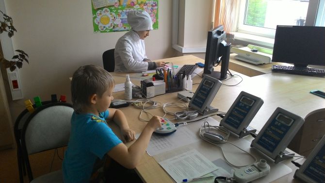В московских школах и детских садах тестируют новый формат работы медицинских кабинетов