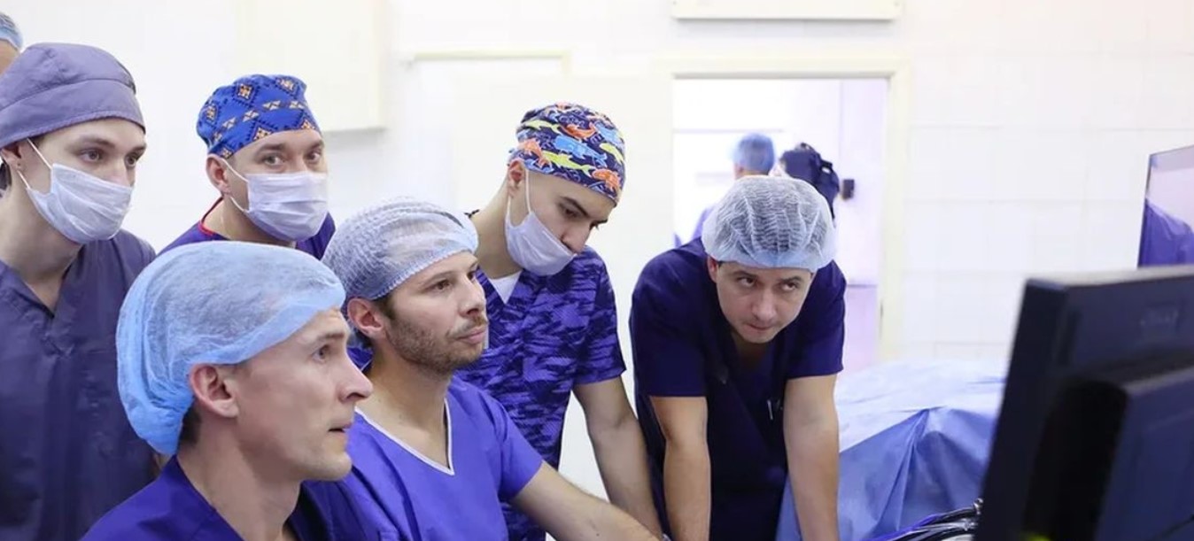 В Москве провели уникальную операцию в больнице им. С.И. Спасокукоцкого